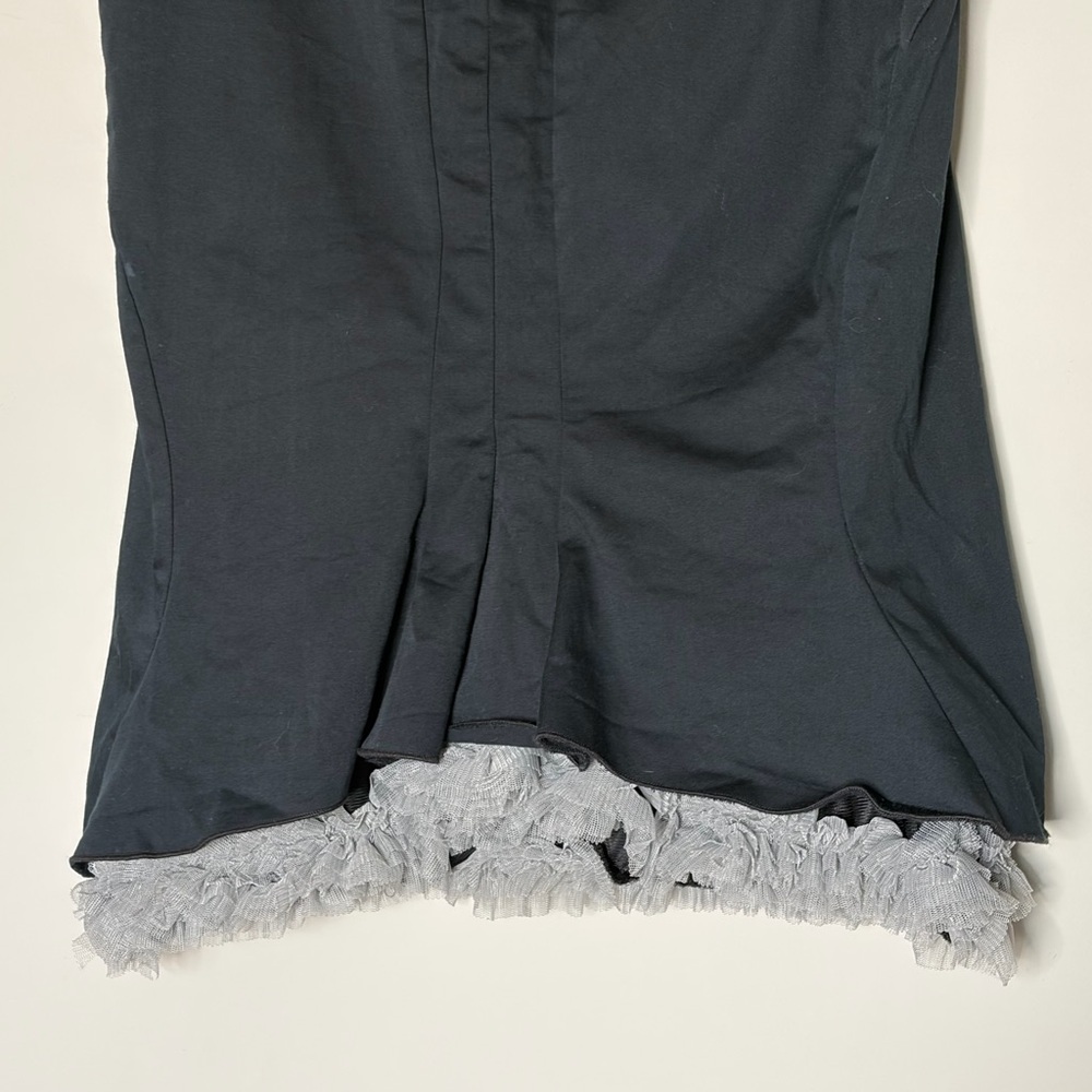 Sisley Black Pencil Skirt with Gray Ruffle Hem, size US 4 - Picture 6 of 10
